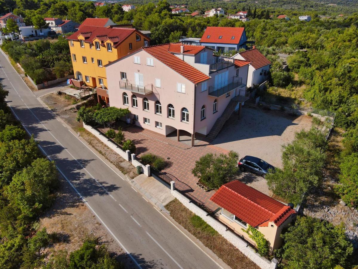 Appartement Grande Rosa à Vrulje  Extérieur photo