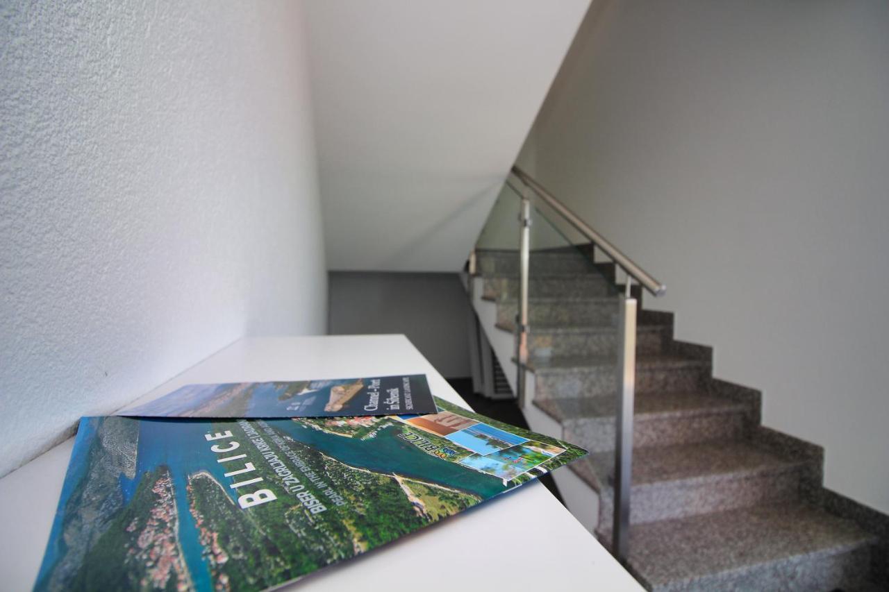 Appartement Grande Rosa à Vrulje  Extérieur photo